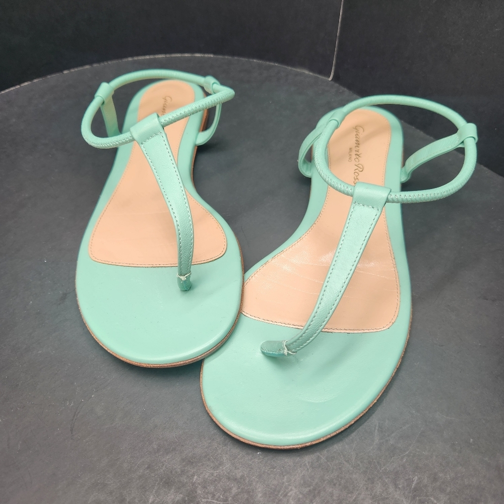 Gianvito Rossi Sandals 6 Mint Green Leather Jaey T-strap Thong Pastel Made Italy